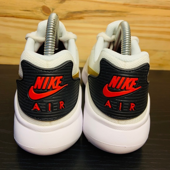 New Nike Air Max Oketo White Gold Running Shoes - Picture 7 of 8